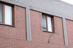 GMD CONSTRUCT travaux de façadier, pose de pavement décoratif sur façade dans la région de Ciney, Namur, Dinant, Marche-en-famenne.